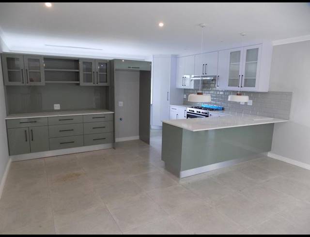 3 BEDROOM HOUSE FOR SALE IN FRAAIUITSIG